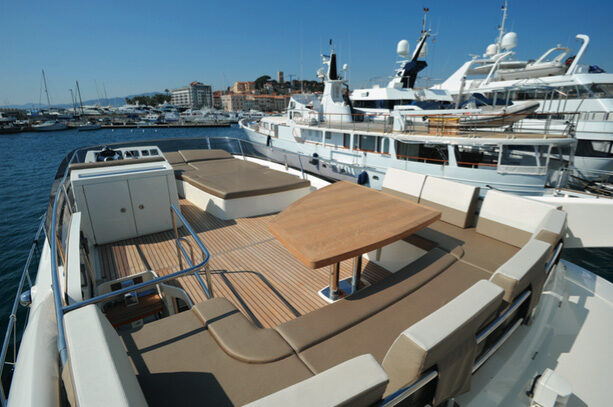 Location Yacht Cannes - Prestige 550 Fly