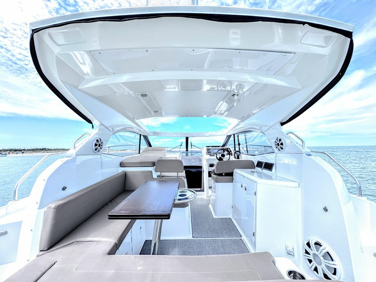 Location Yacht Cannes - Leader 36