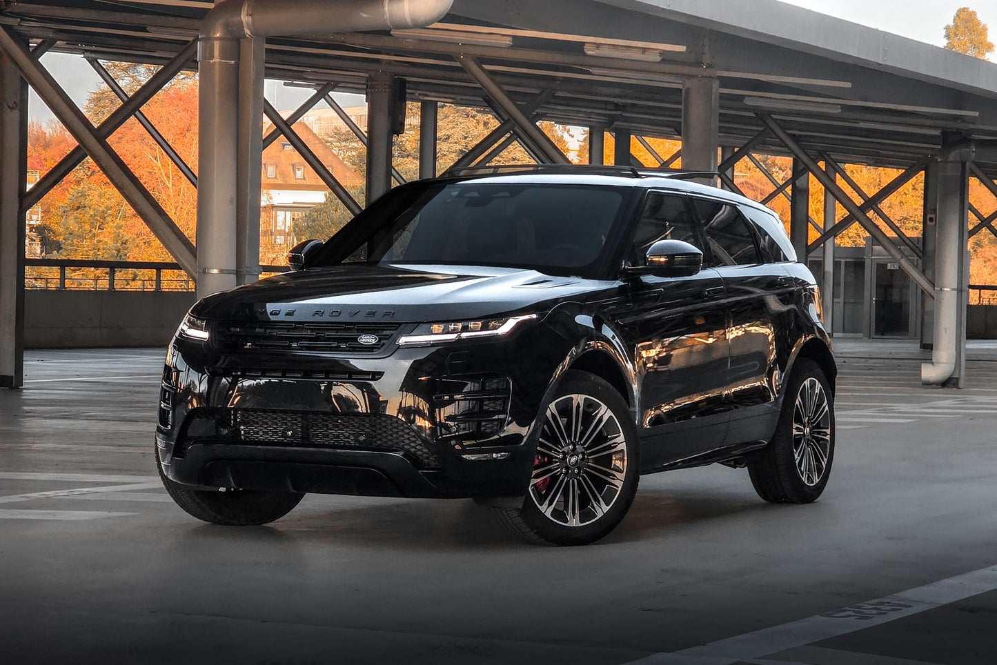 Location Voiture Genève Luxe - RANGE ROVER EVOQUE P300E